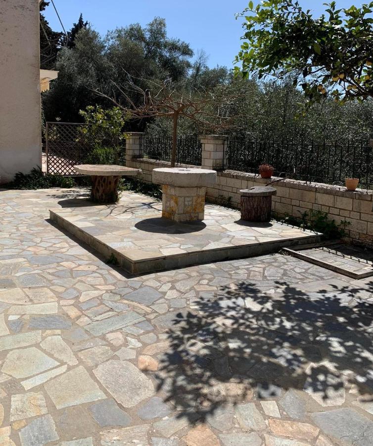 Dionysus Apartments & Studios ซิโวตา ภายนอก รูปภาพ