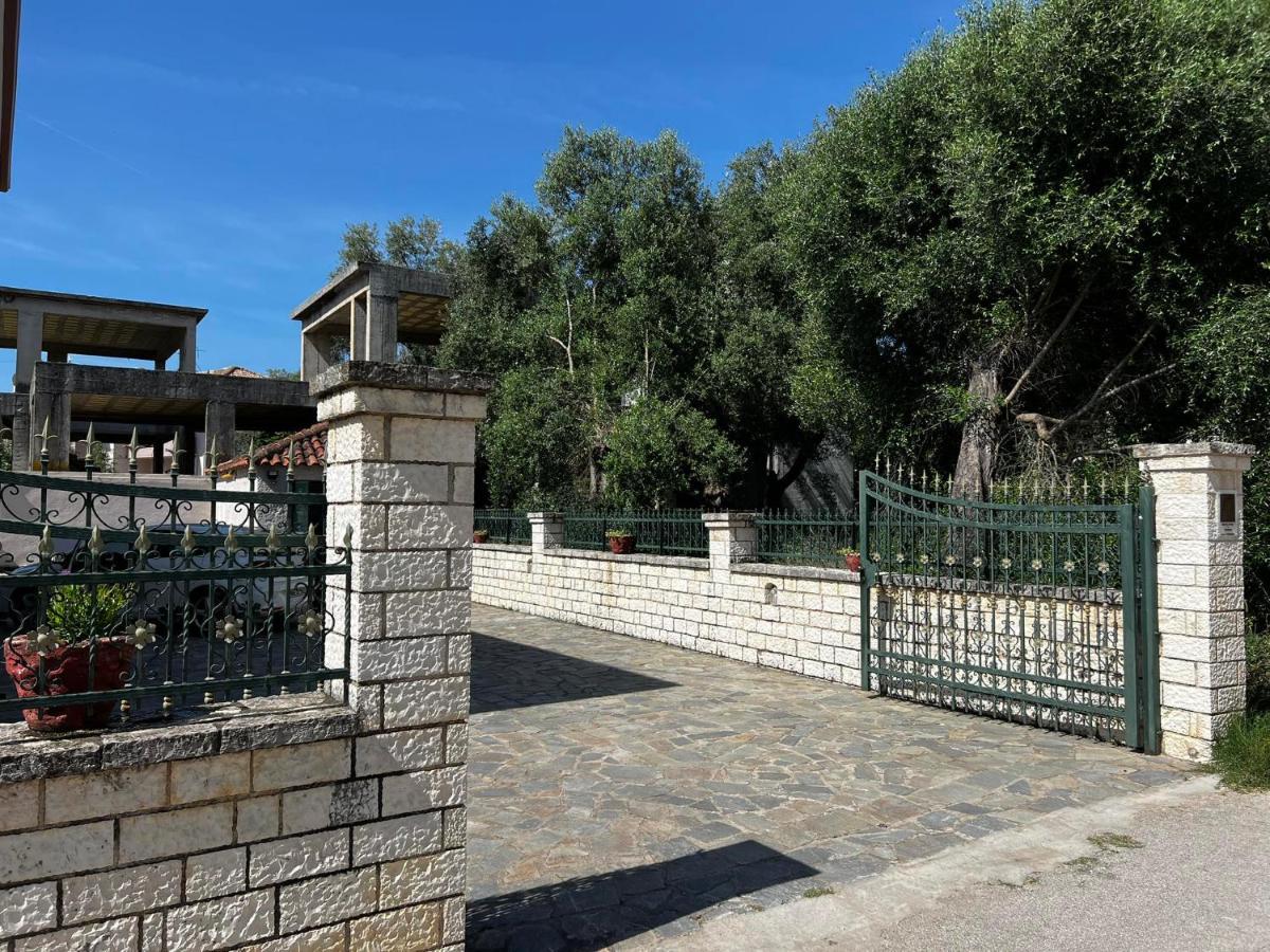 Dionysus Apartments & Studios ซิโวตา ภายนอก รูปภาพ