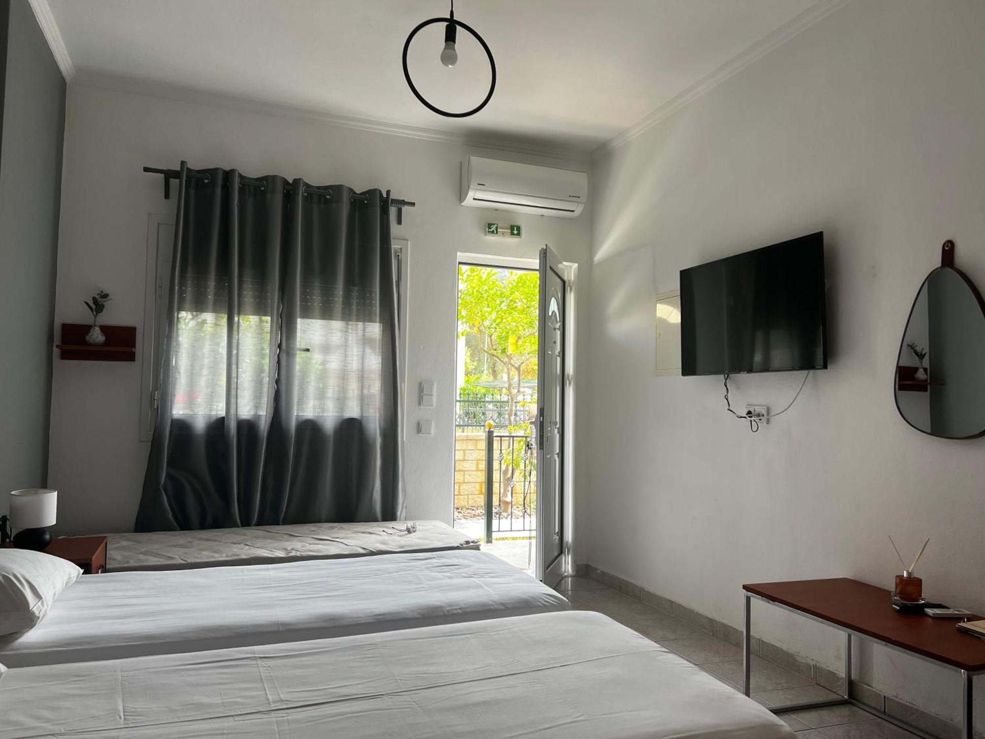 Dionysus Apartments & Studios ซิโวตา ภายนอก รูปภาพ